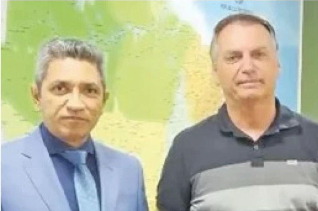 Bolsonaro oficializa apoio a Salatiel com grande movimentação em Parnamirim